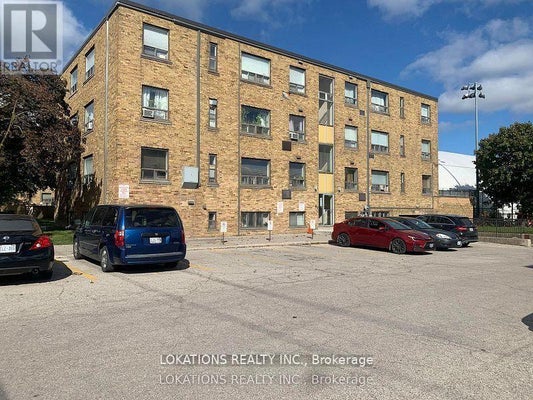 205 - 2135 Avenue Rd, Toronto (Bedford Park-Nortown), ON 2