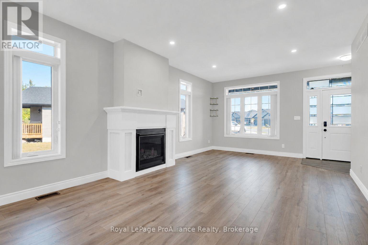 16 LEHTINEN CRESCENT
