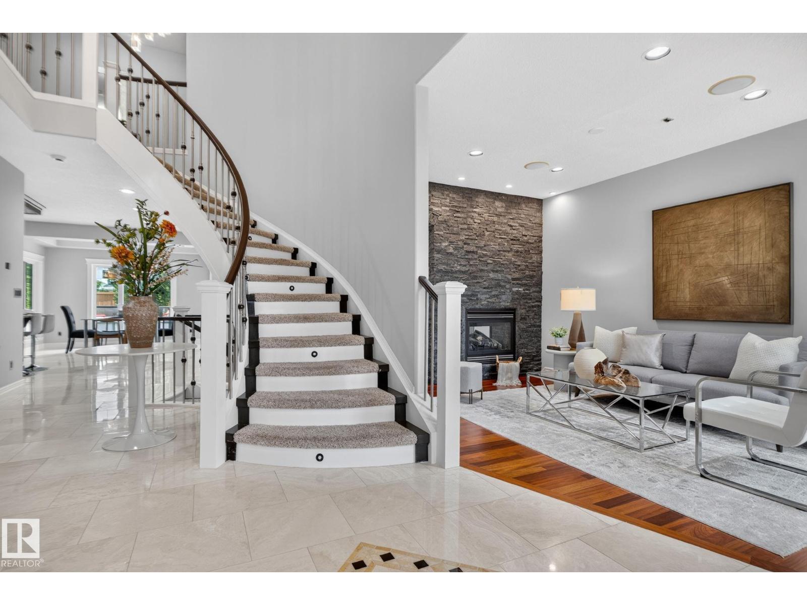 93 NOTTINGHAM POINT