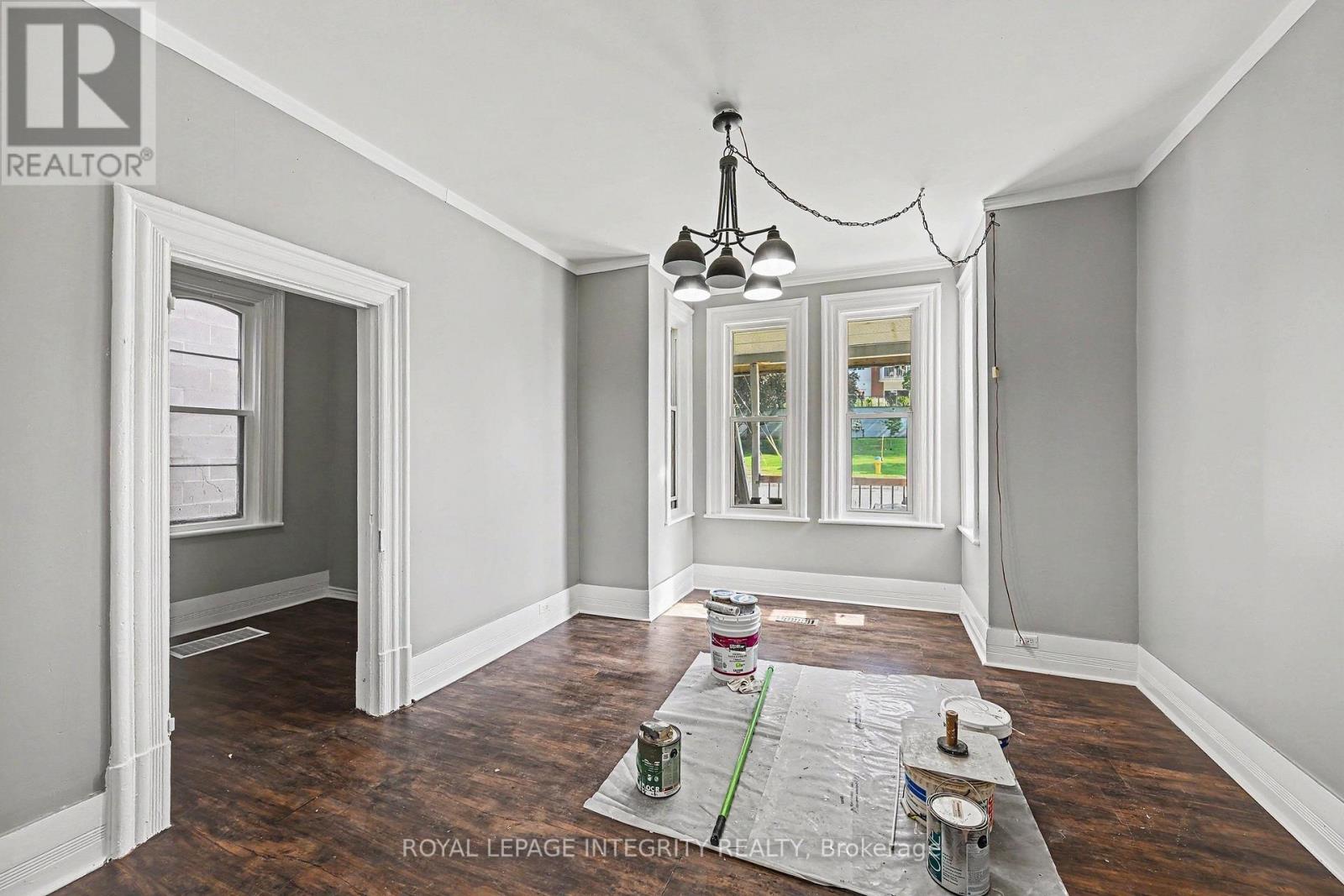 42 ELMSLEY STREET S