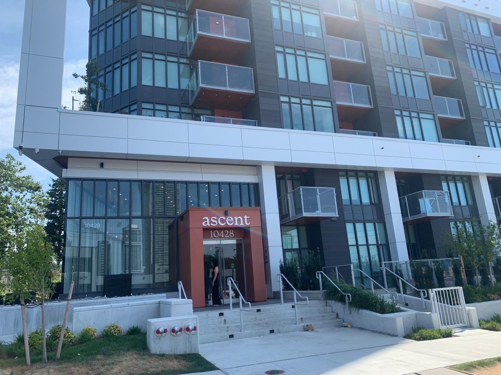 1808 10428 WHALLEY BOULEVARD
