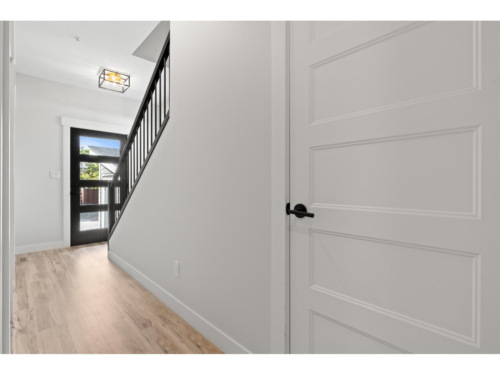 6 7140 MAITLAND AVENUE, Sardis West Vedder