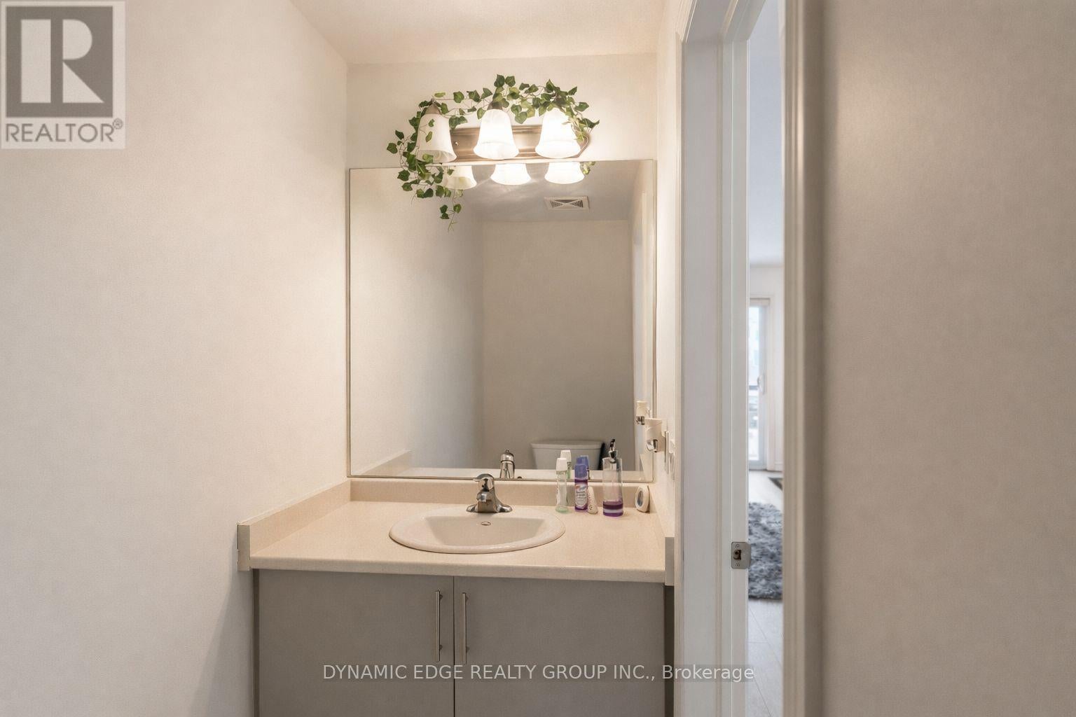 25 - 235 CHAPEL HILL DRIVE