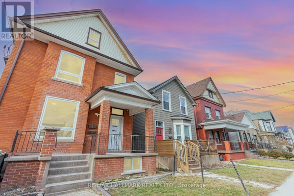 2 - 291 Emerald St N, Hamilton (Landsdale), ON