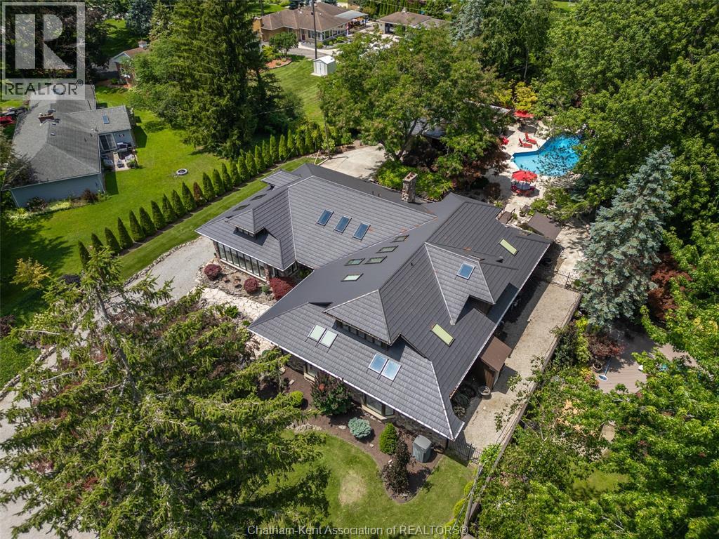 3 Pine Crest ROAD