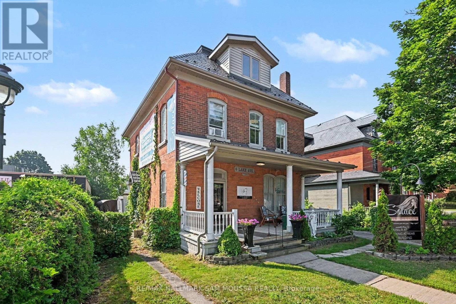 6 LAKE AVENUE W