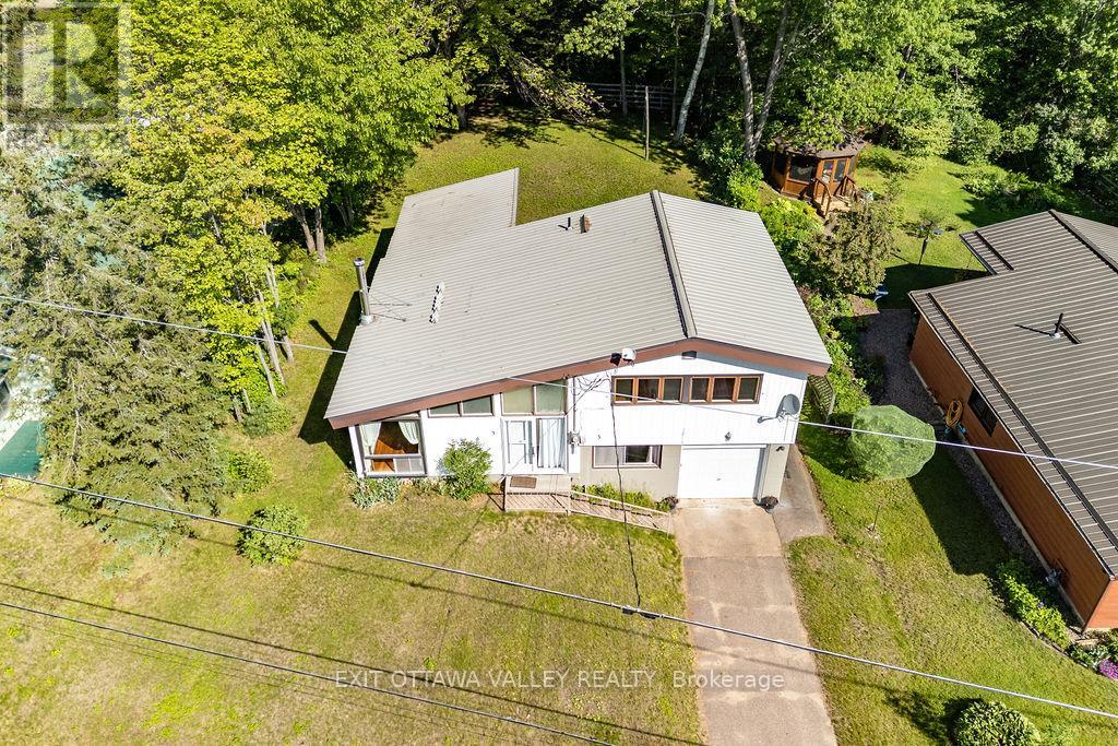 3 NEWTON CRESCENT - Photo 3