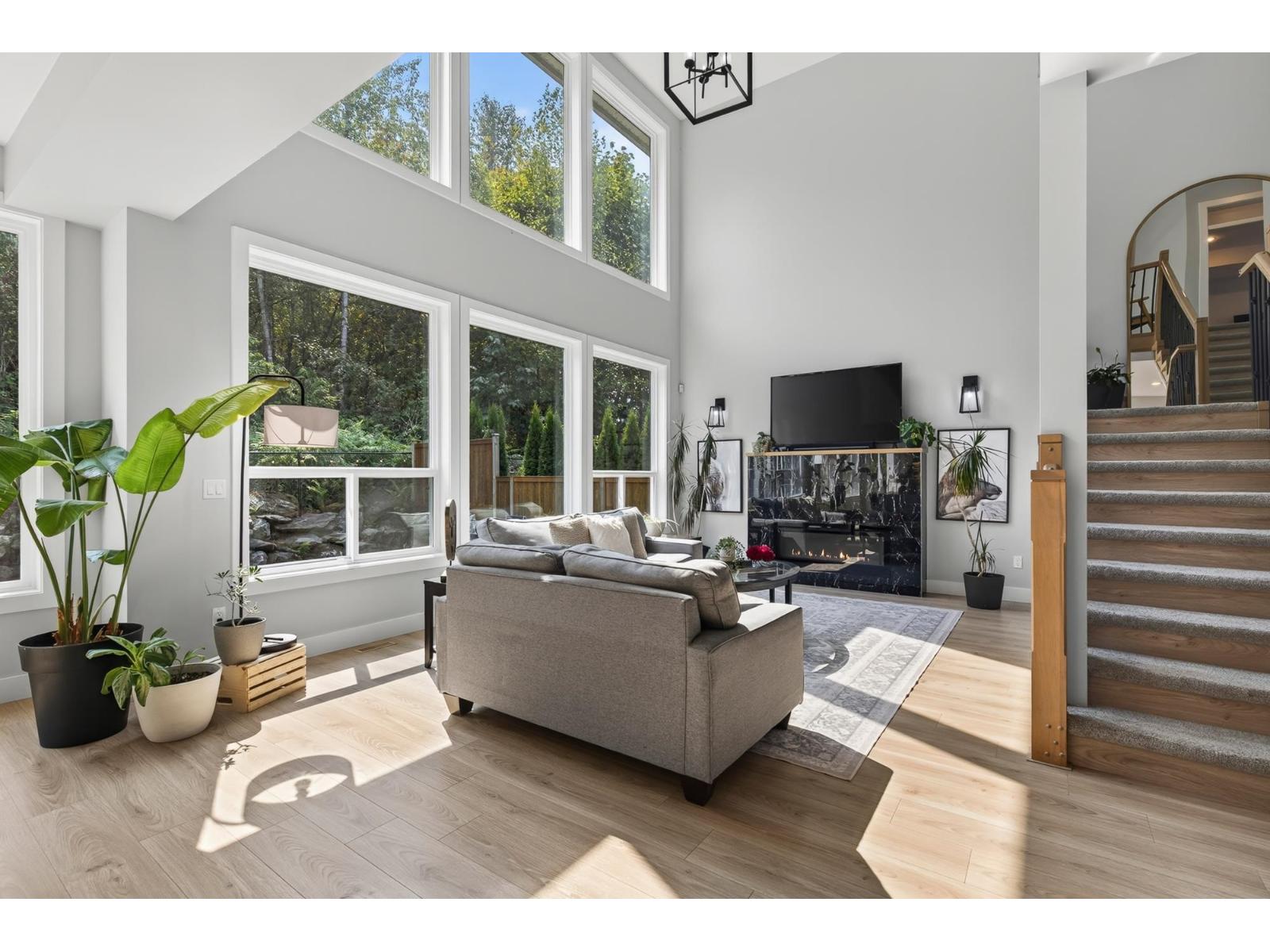 51176 LUDMILA PLACE, Eastern Hillsides