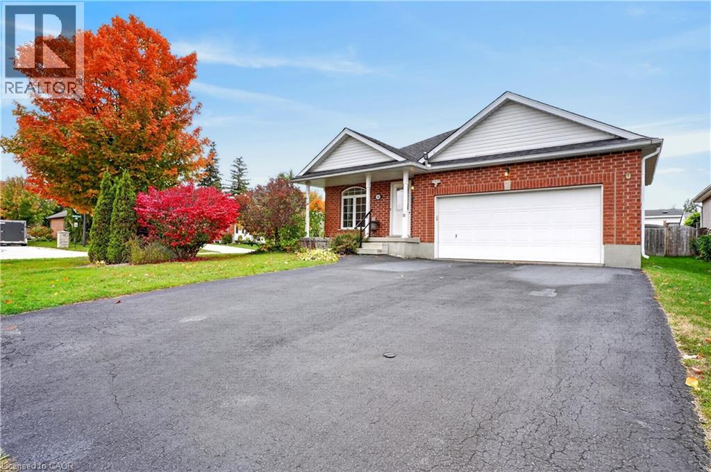 10 PATTISON PLACE, FERGUS, ON N1M 3V1 - Image 1854235928.jpeg?d=l