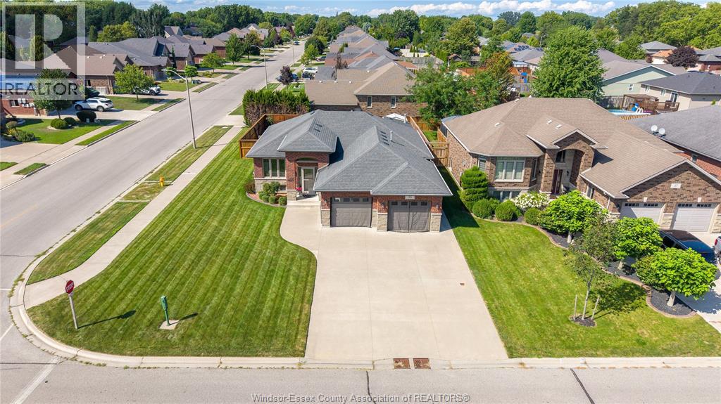 35 MARSHWOODS BOULEVARD