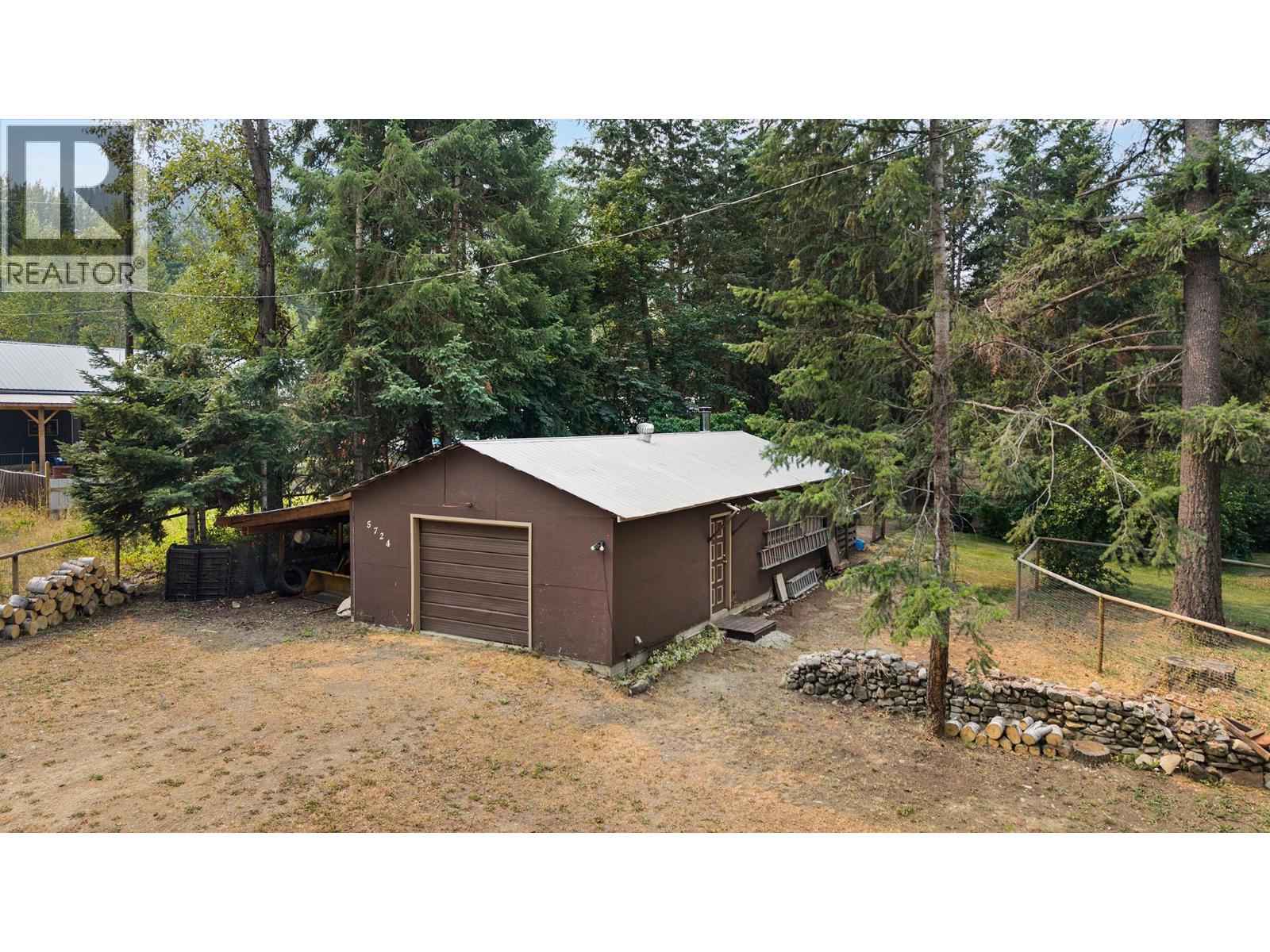 5724 CRYSTAL Road
