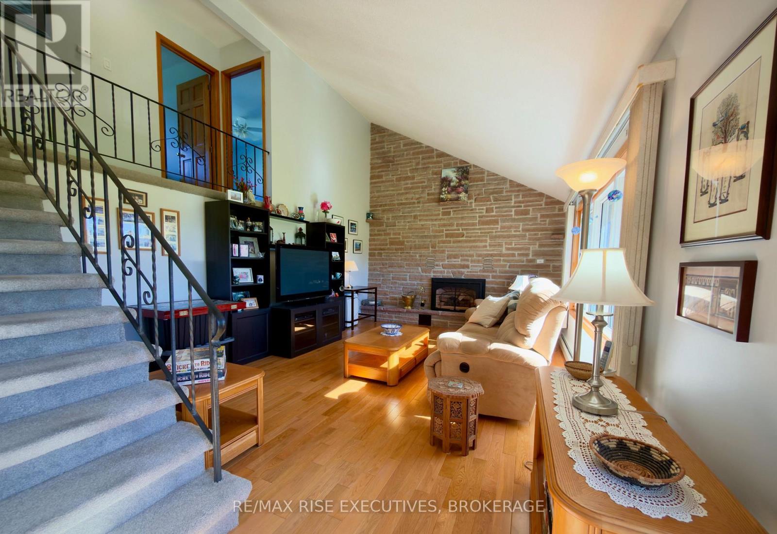3374 ACCOMMODATION ROAD