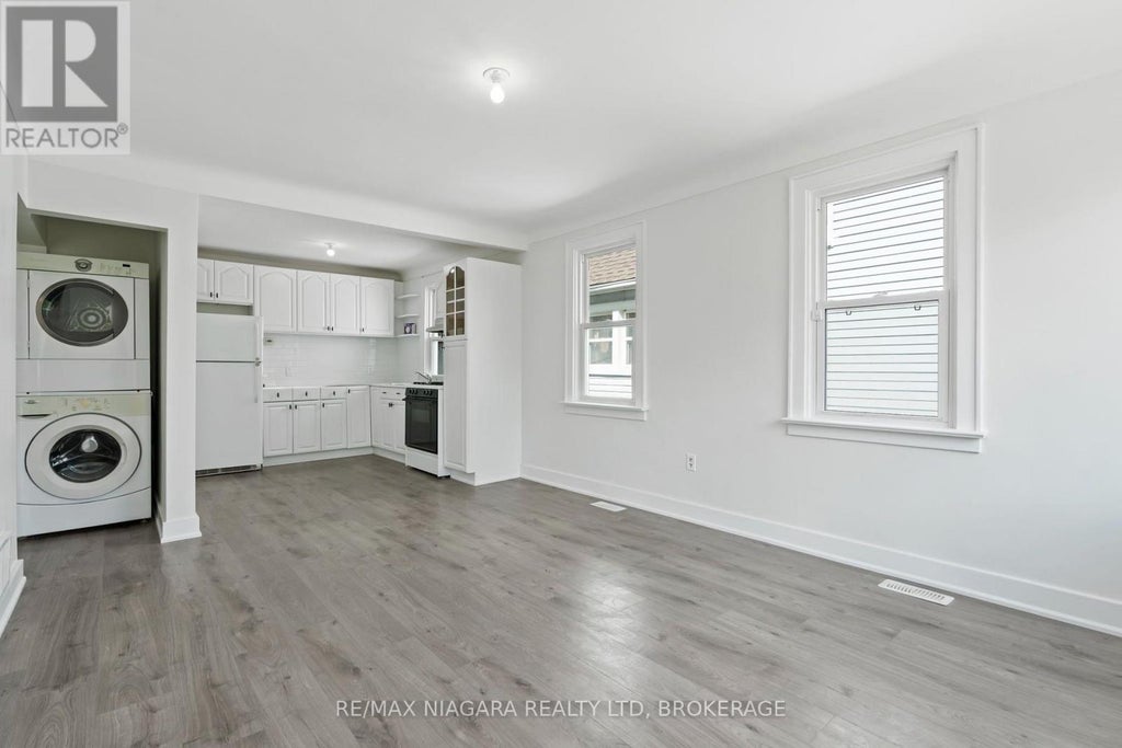 (MAIN LEVEL) - 9 PRINCE STREET, ST. CATHARINES (E. CHESTER), ON L2R 3X6 - Image 2674884998.jpeg?d=l