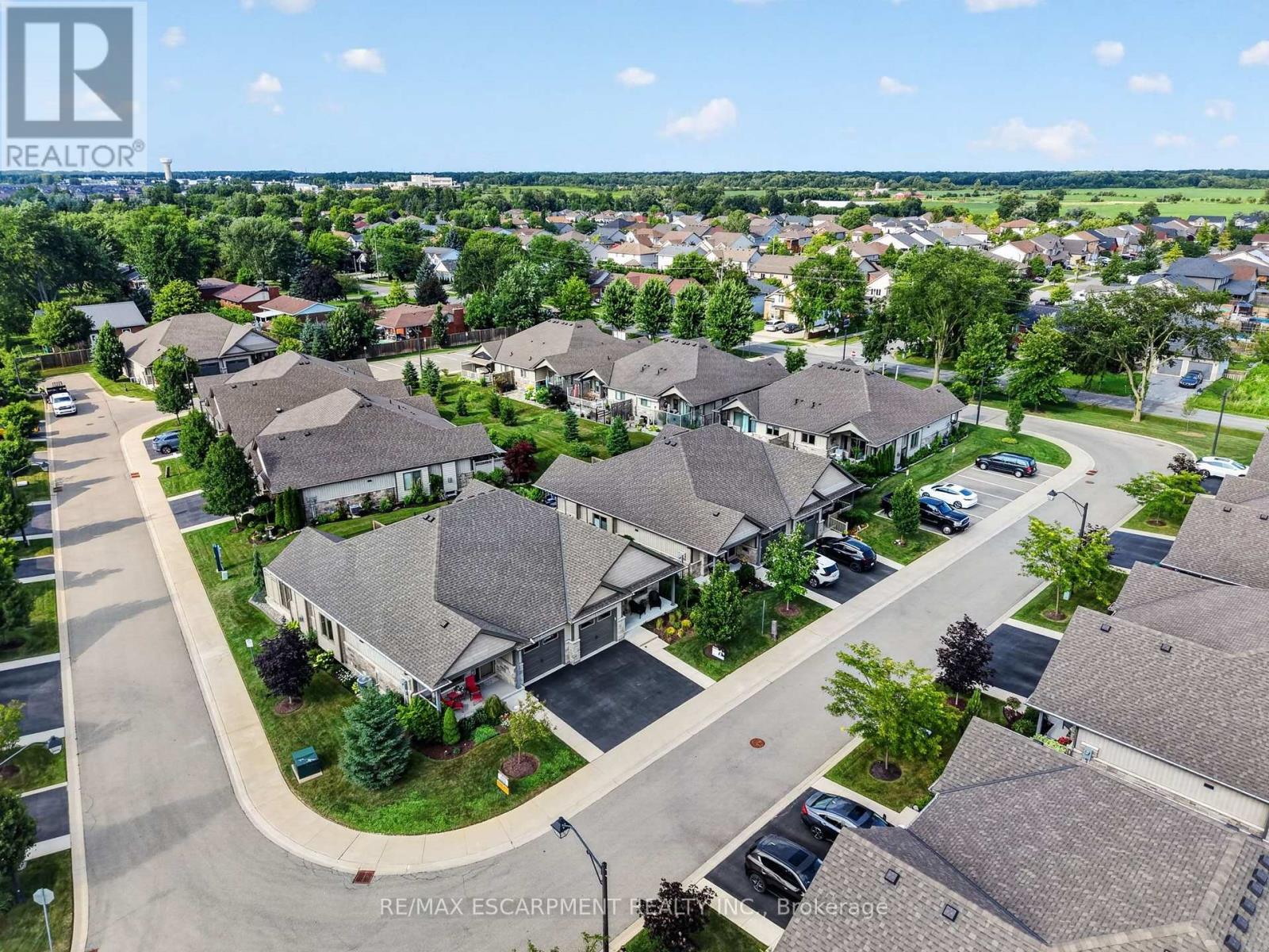 25 RICHARD CRESCENT