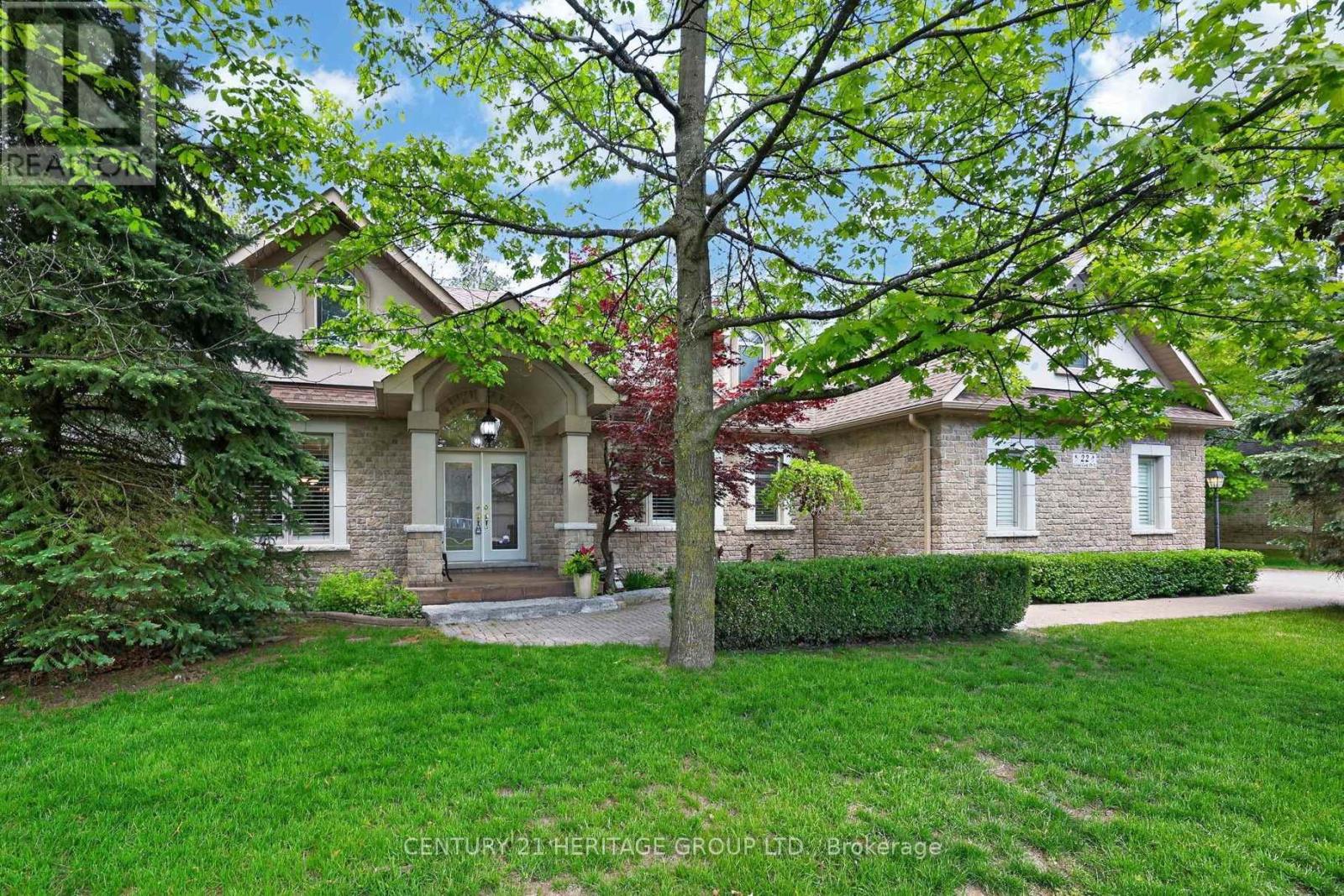 22 LLOYD COOK DRIVE E