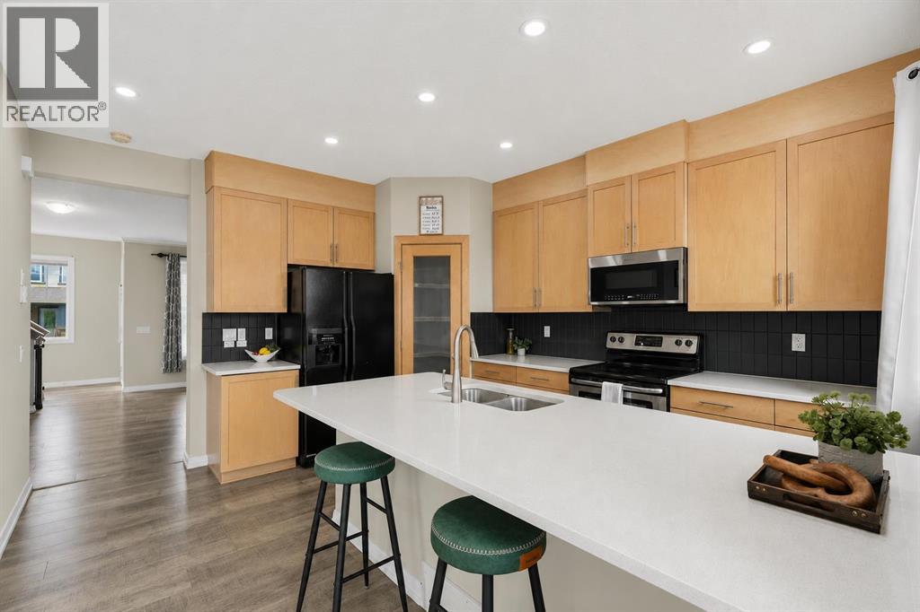 74 Ravenswynd Rise SE