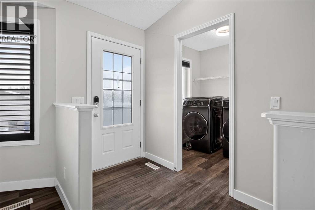 270092 Glenmore Trail