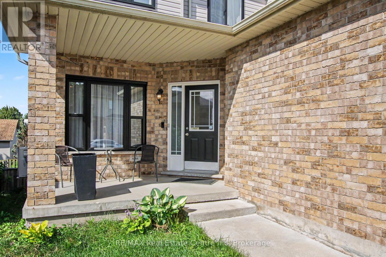 52 WASHBURN DRIVE
