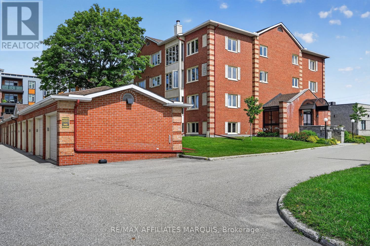 106 - 10 ARMSTRONG DRIVE
