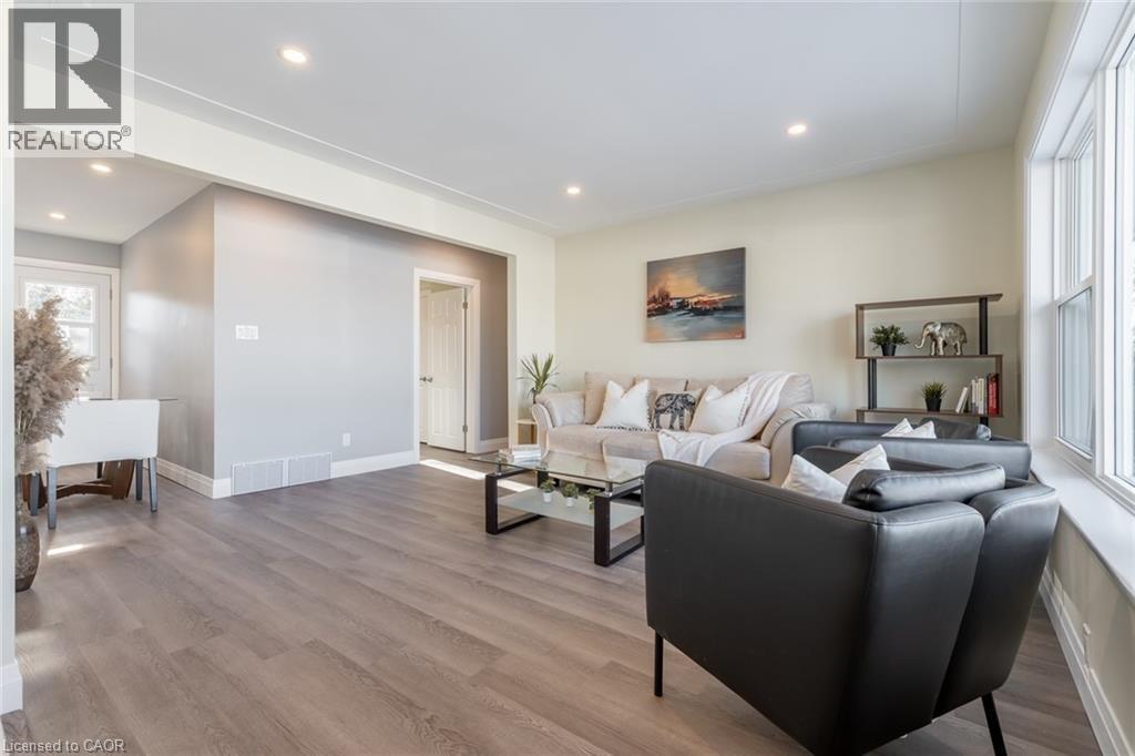58 SANDALWOOD Avenue