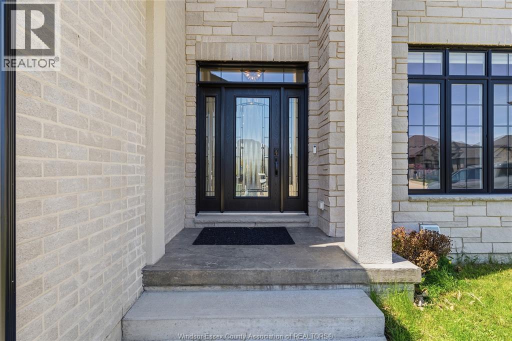 875 MAGNOLIA LANE