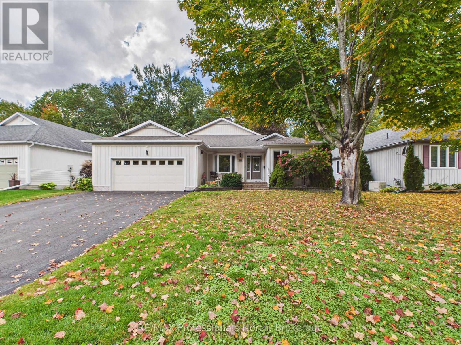 48 SPRINGWOOD CRESCENT