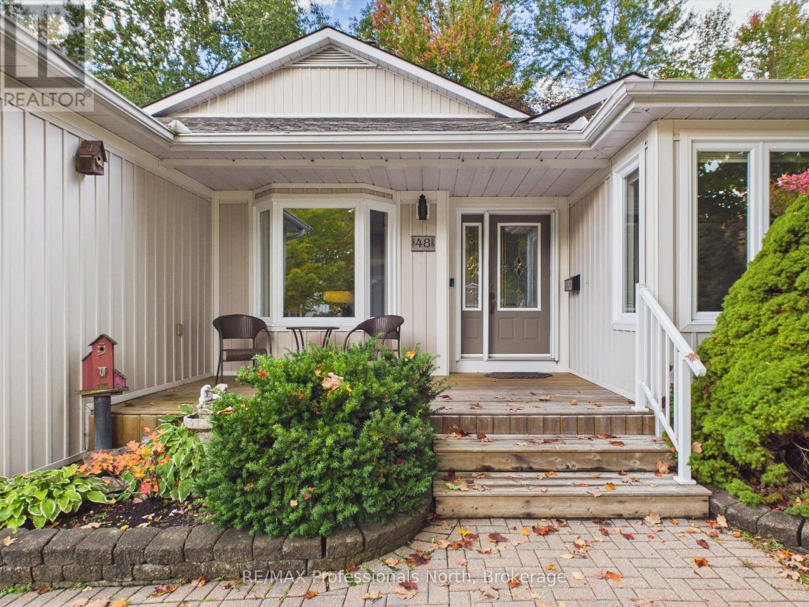 48 SPRINGWOOD CRESCENT