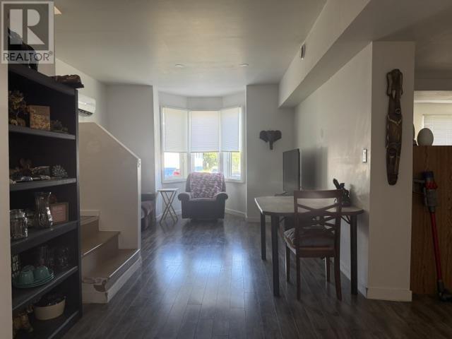 15 Algoma ST - Photo 4