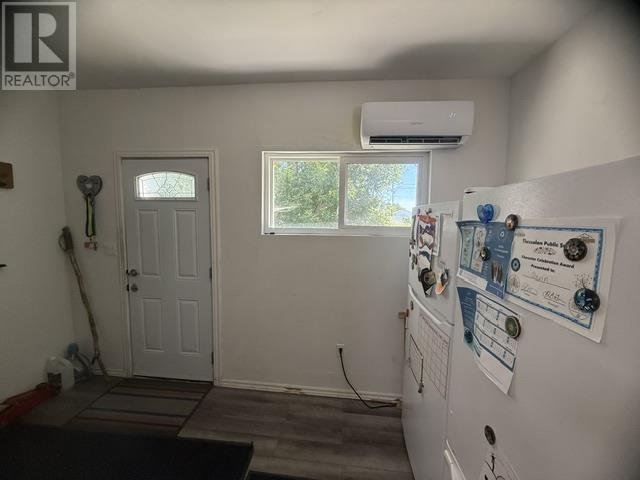 15 Algoma ST - Photo 2