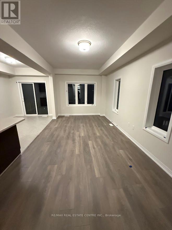 80 - 660 COLBORNE STREET W