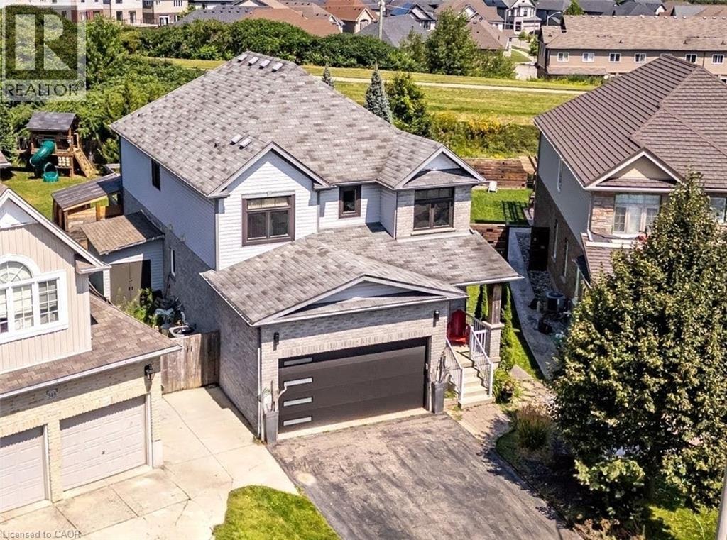 944 PARKVALE Court
