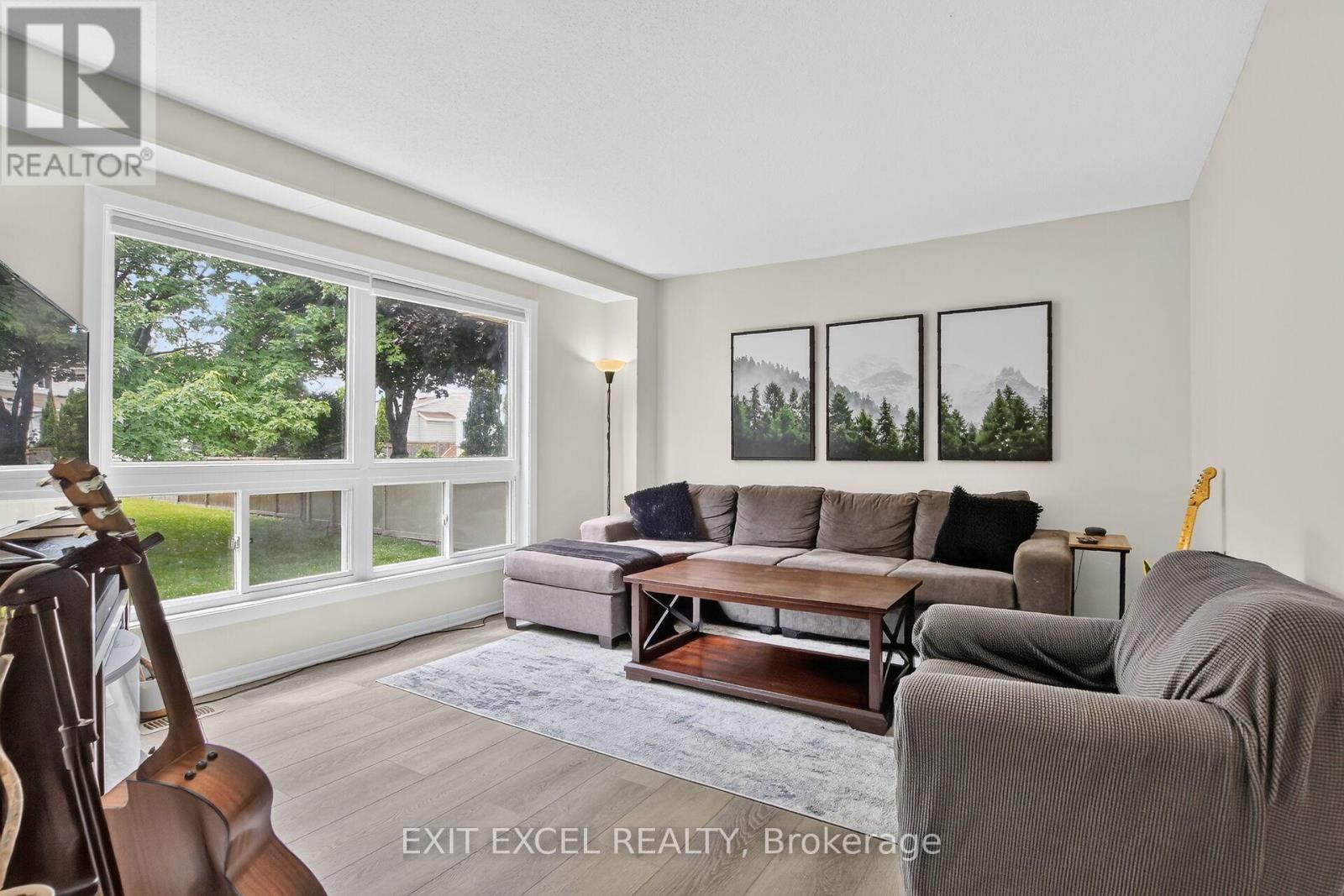 34A FORESTER CRESCENT - Photo 3
