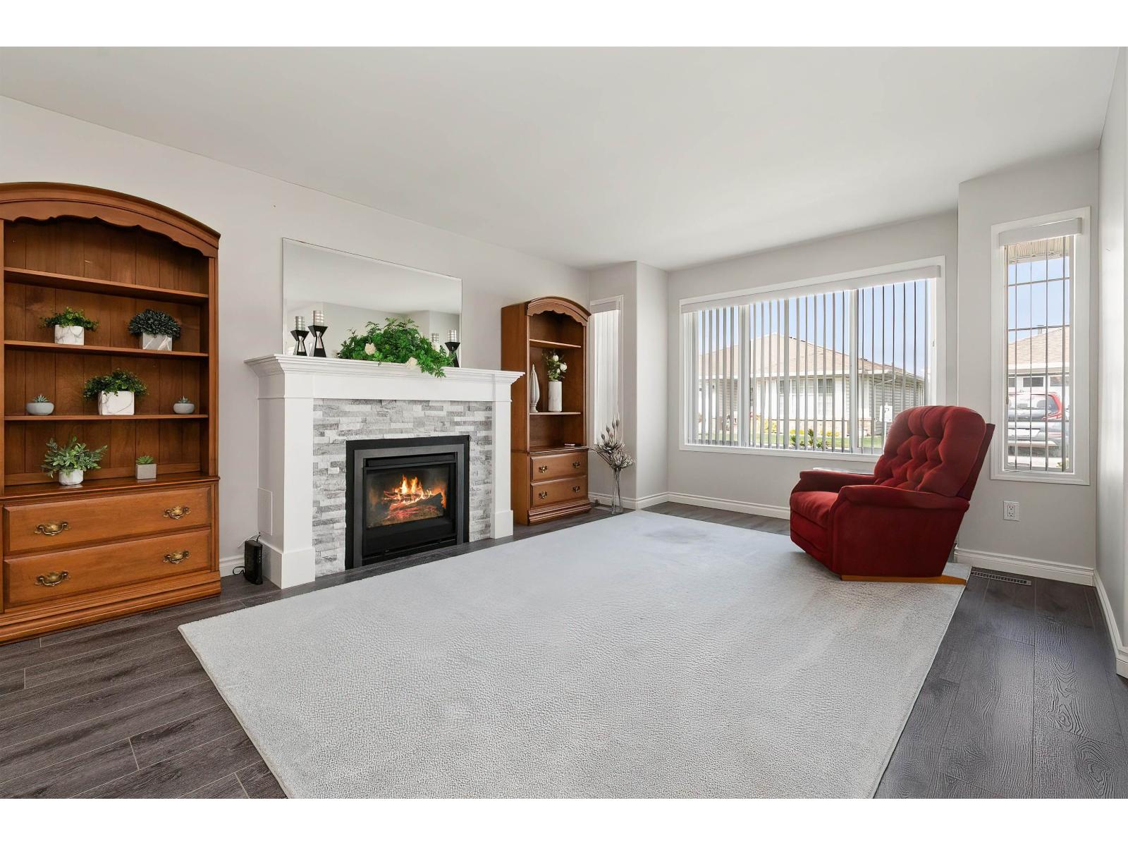 42 46485 AIRPORT ROAD, Chilliwack Proper South