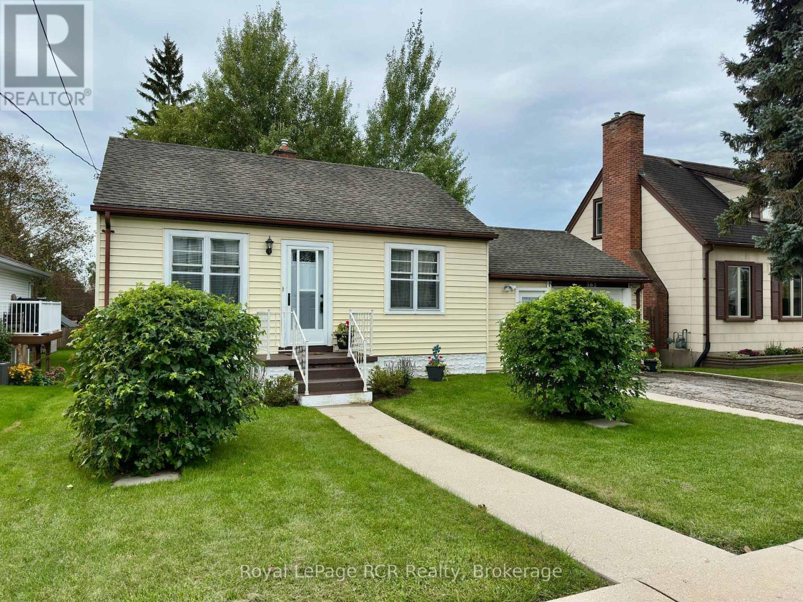 563 9TH STREET