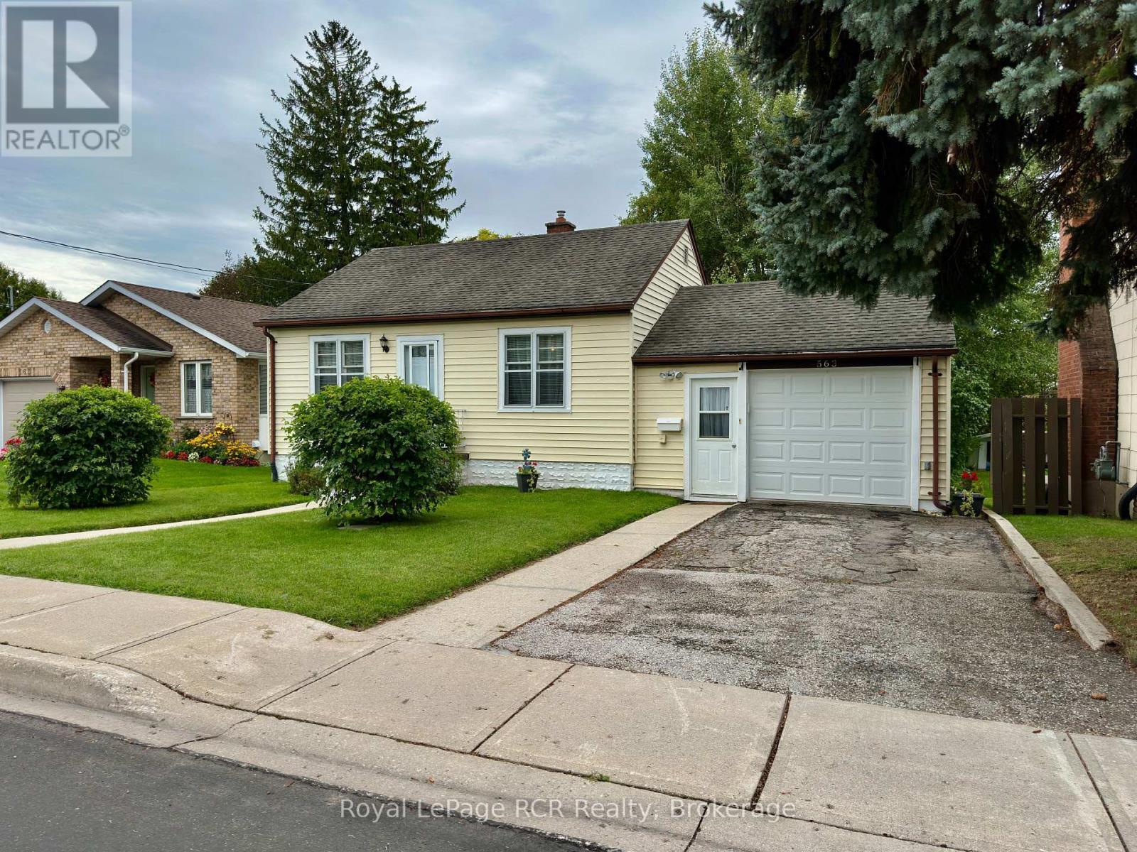 563 9TH STREET