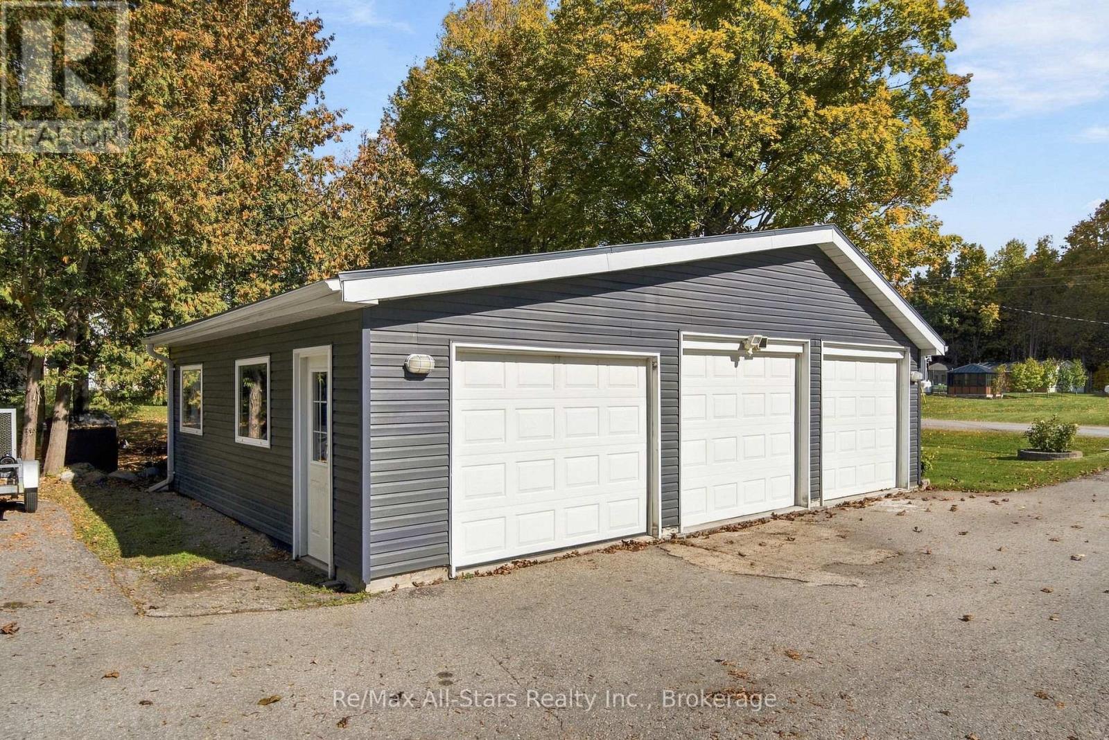 2698 WESTVIEW ROAD