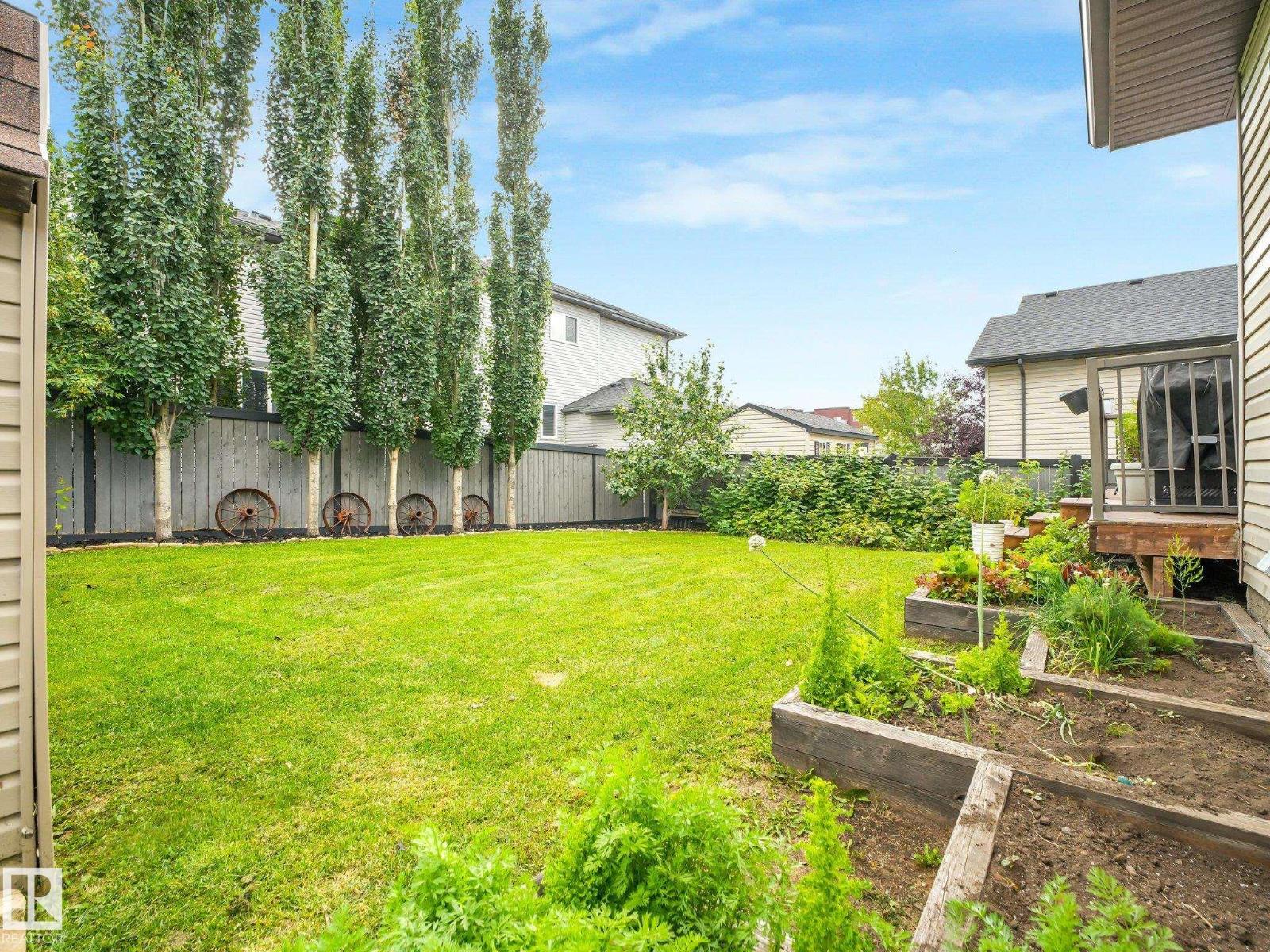30 SHOREWOOD CR