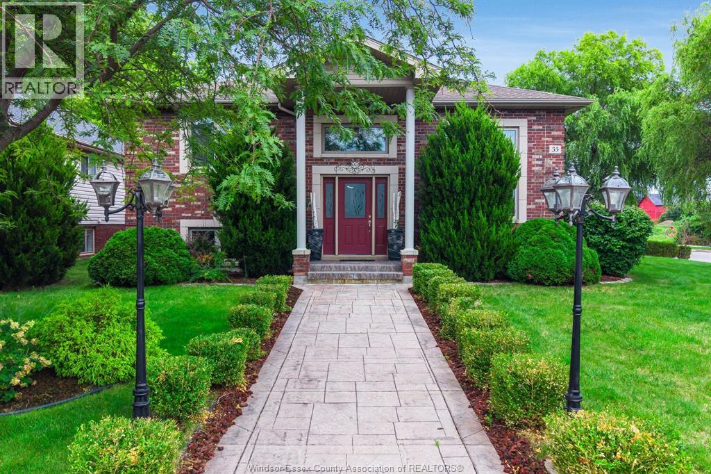 35 NORMANDY AVENUE, KINGSVILLE, ON N9Y 4E9 - Image 1149602900.jpeg?d=l