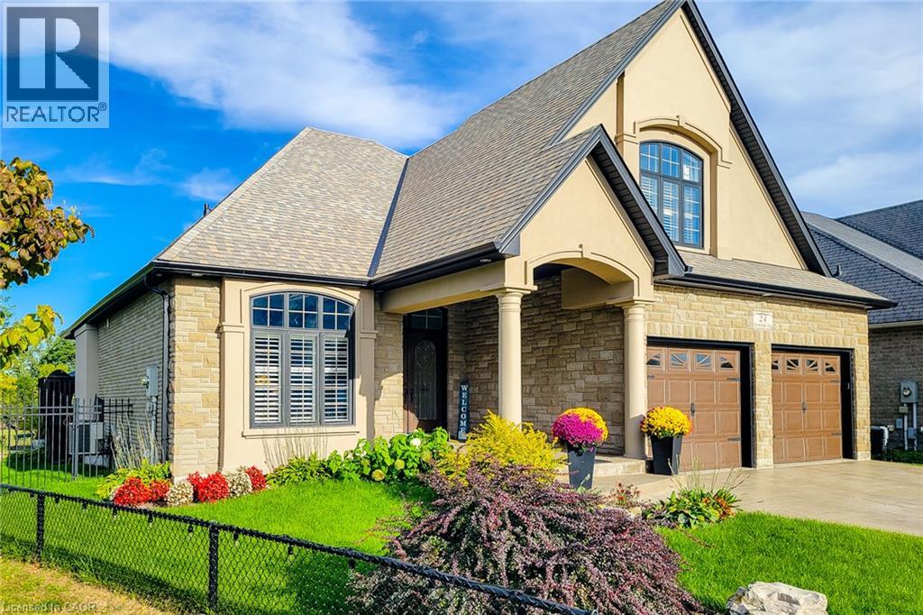 24 CARMICHAEL Crescent