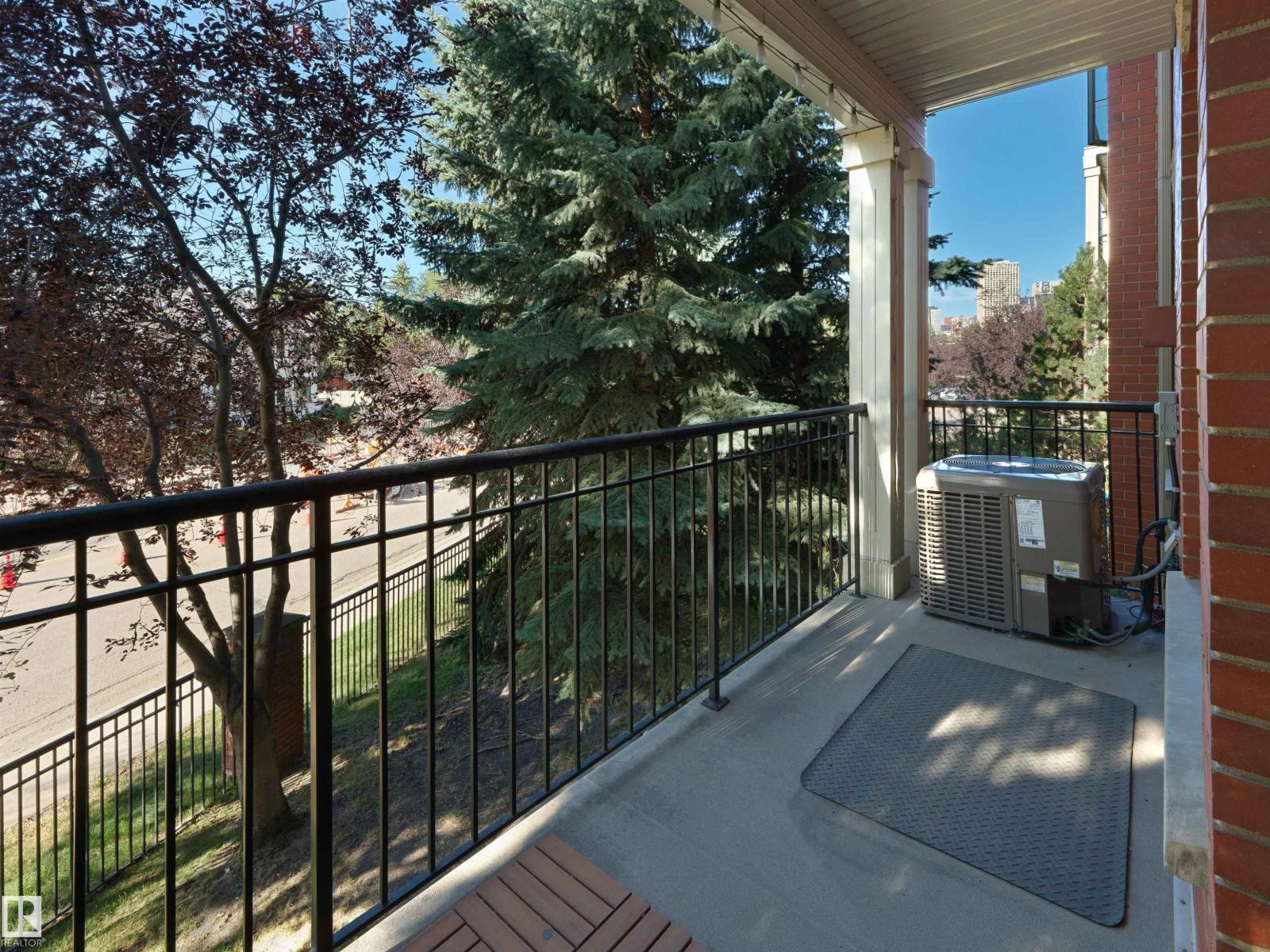 #209 9811 96A ST NW