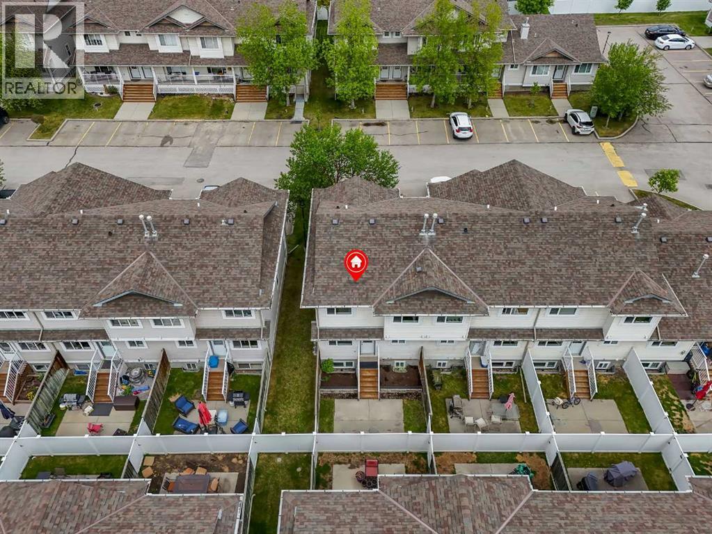 27, 4 Stonegate Drive NW