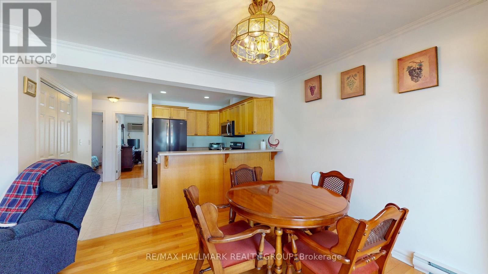 1102 - 237 OAK STREET W