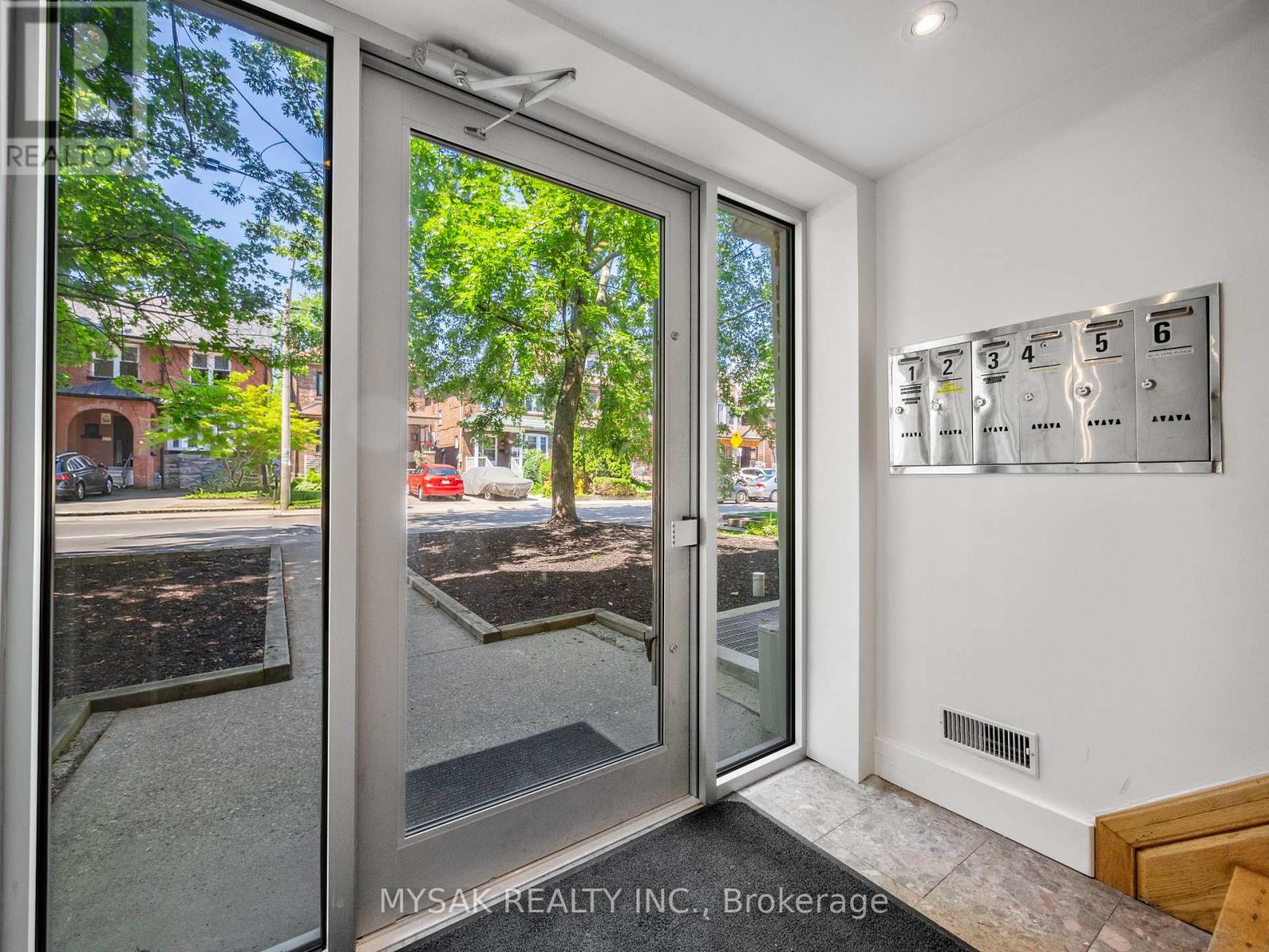 427 CRAWFORD STREET
