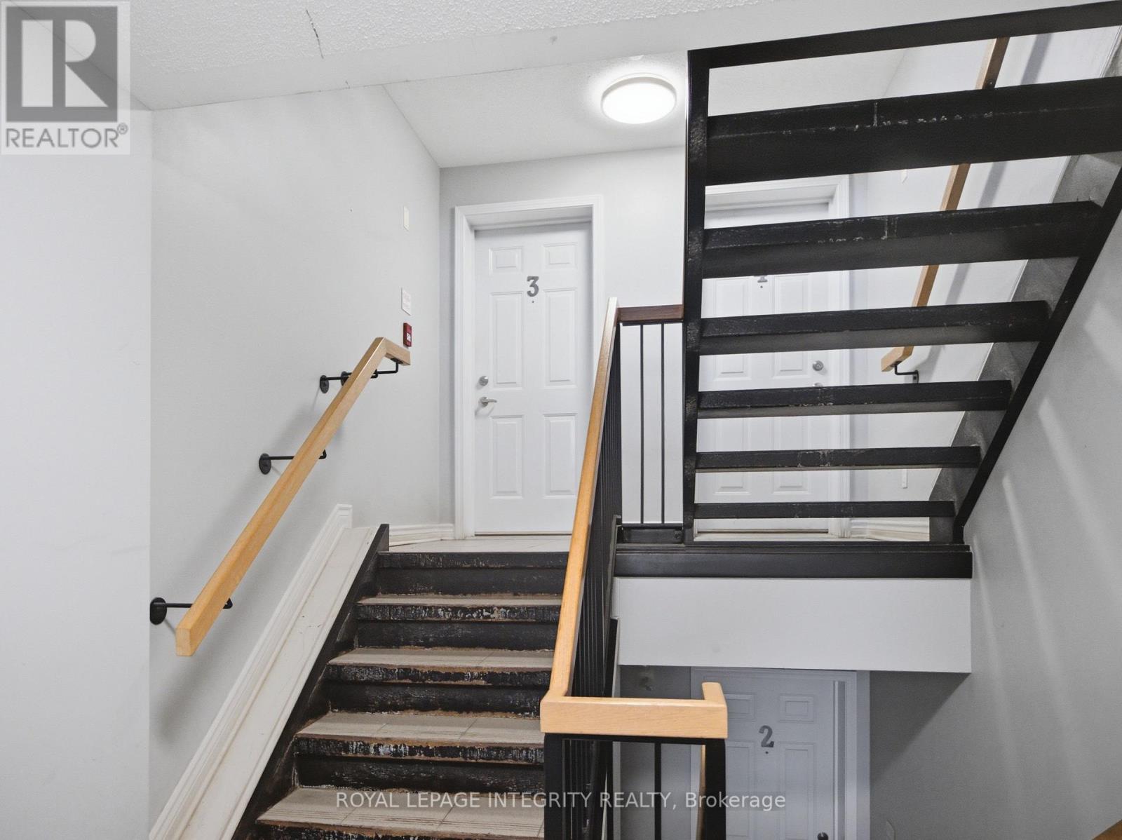 3 - 545 STONEFIELD PRIVATE