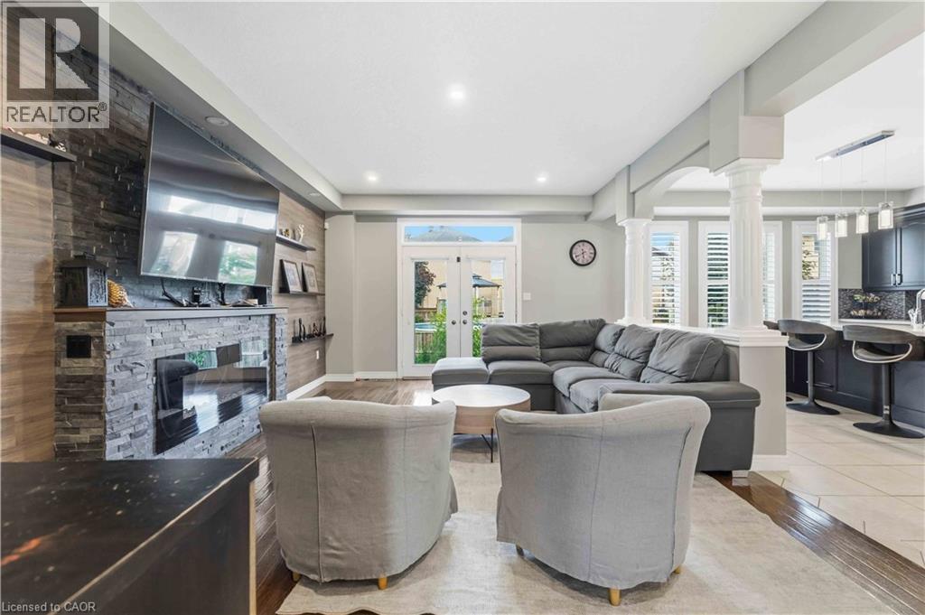 212 CHARTWELL Circle