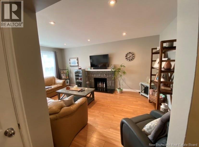 179 Edgett - Photo 2