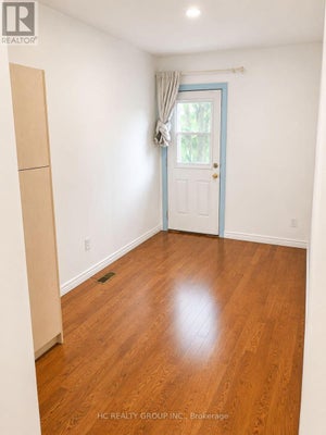 562 Bathurst St, Toronto (Palmerston-Little Italy), ON 4