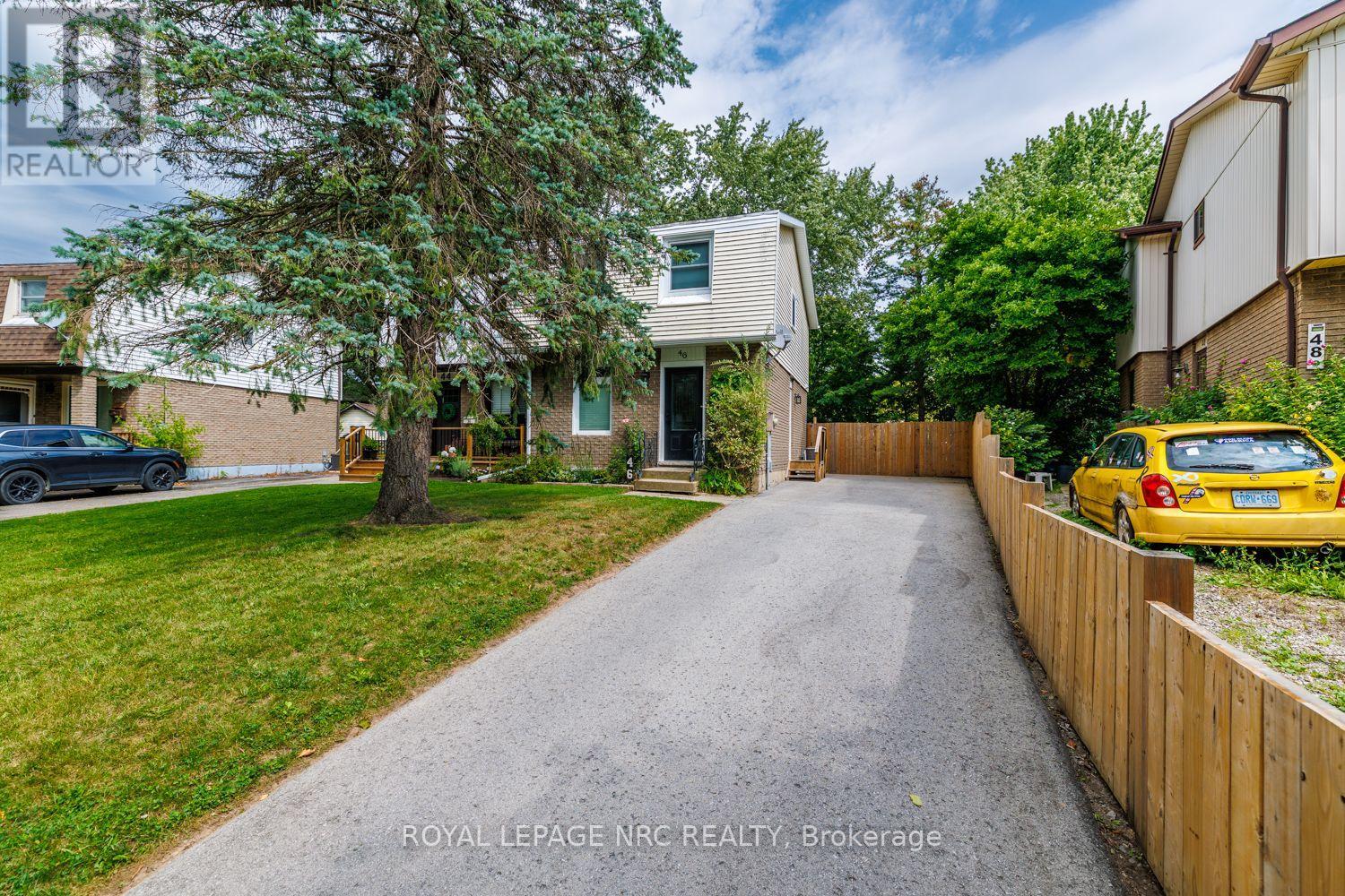 46 GRAYSTONE CRESCENT