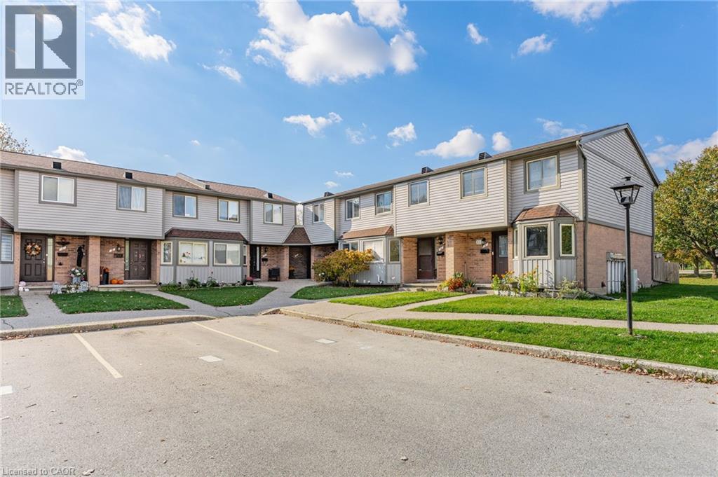700 ERINBROOK Drive Unit# 4