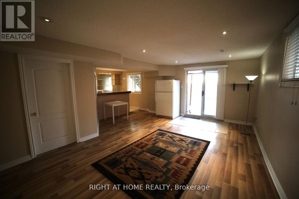 5260 Floral Hill Cres, Mississauga (East Credit), ON 3